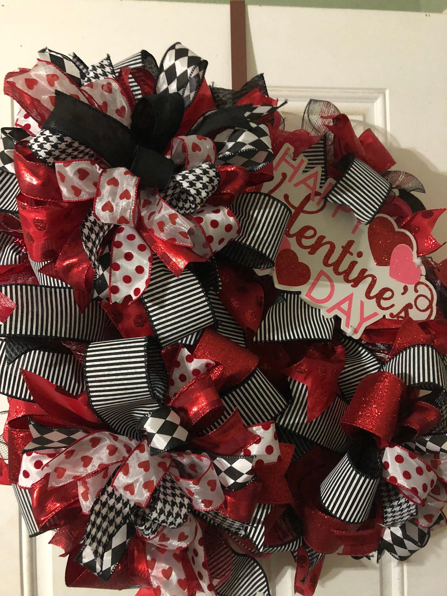 Valentines wreath, front door wreath, porch decor, wreath for valentines, valentines decor, decor,
