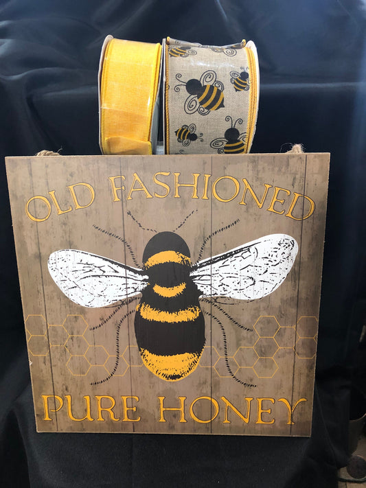 Bee sign with ribbon, vintage look bee sign , wreath supplies