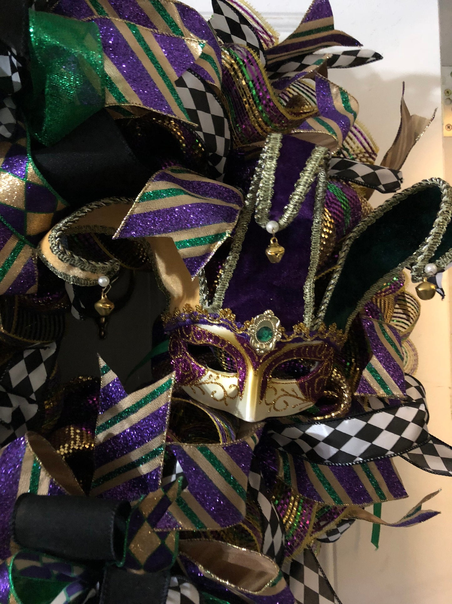 Mardi Gras, New Orleans wreath, front door wreath, porch decor, party decor, Mardi Gras mask wreath