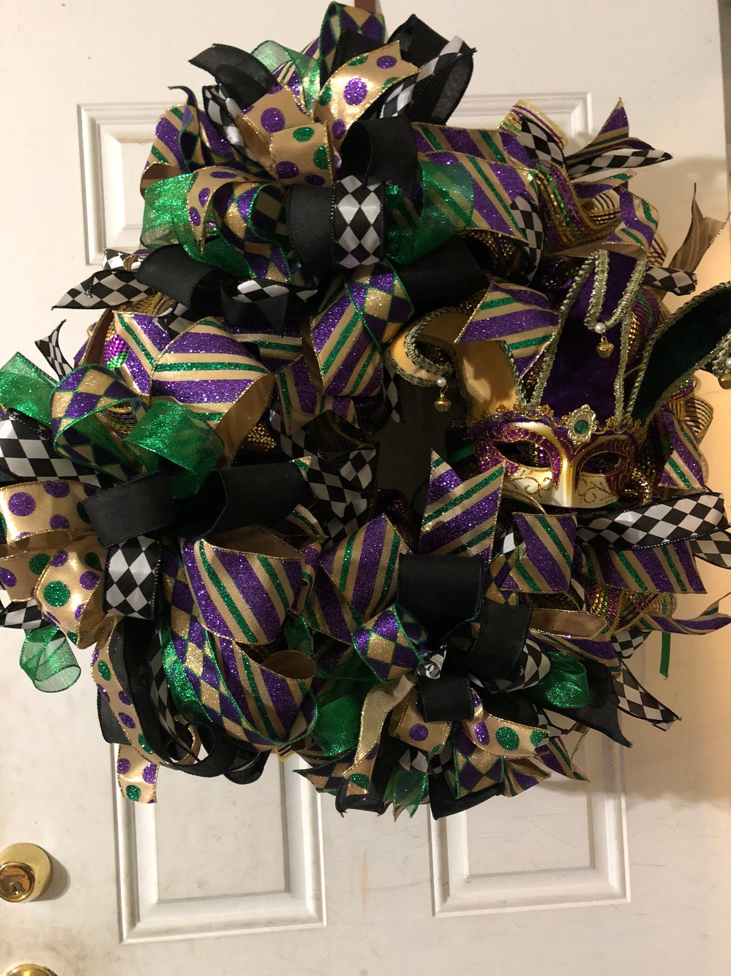 Mardi Gras, New Orleans wreath, front door wreath, porch decor, party decor, Mardi Gras mask wreath
