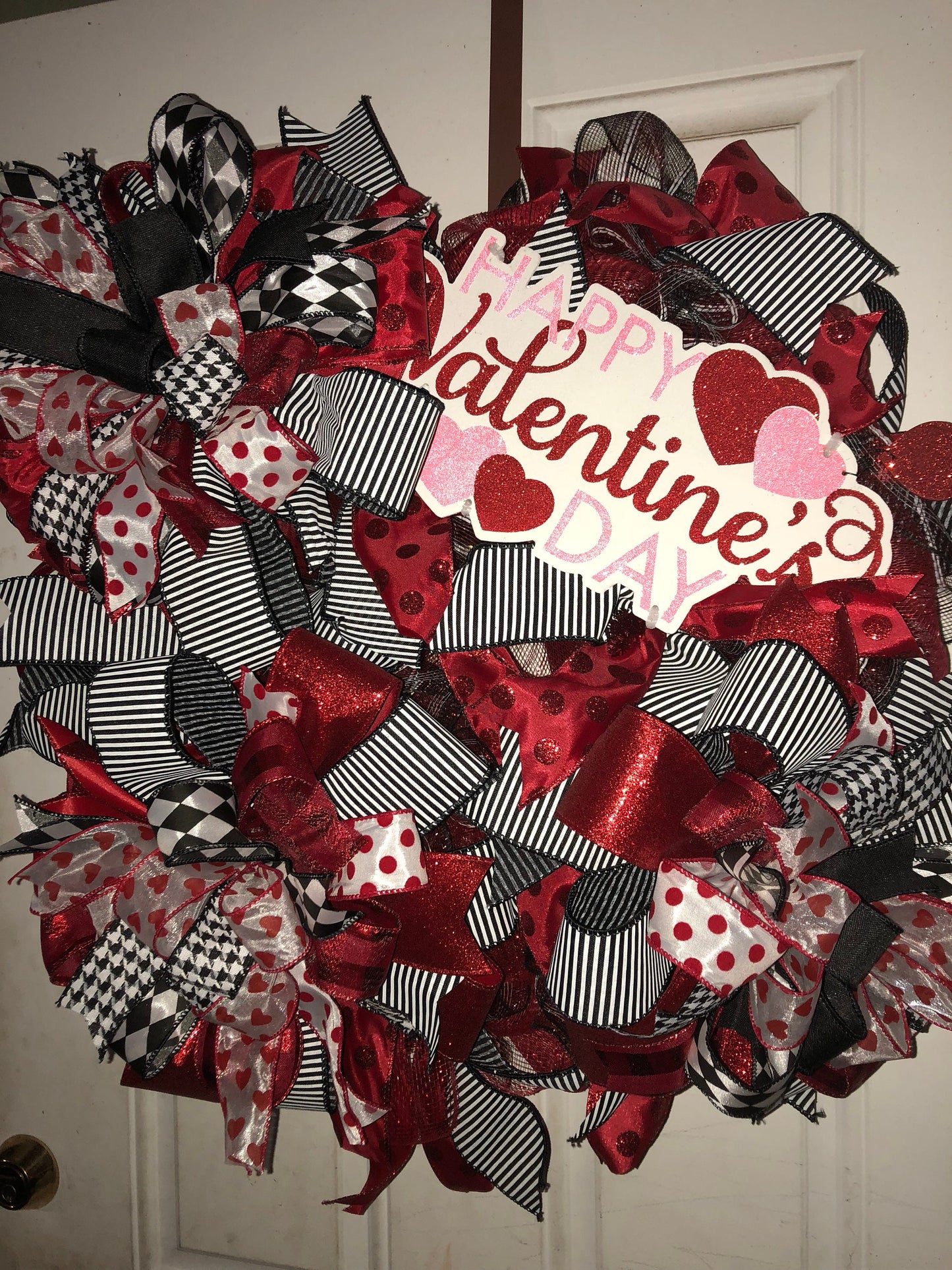 Valentines wreath, front door wreath, porch decor, wreath for valentines, valentines decor, decor,