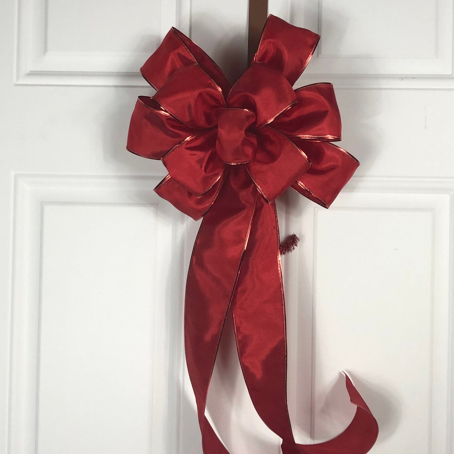 Red ribbon, red bow, support bow, health care support, prayer bow