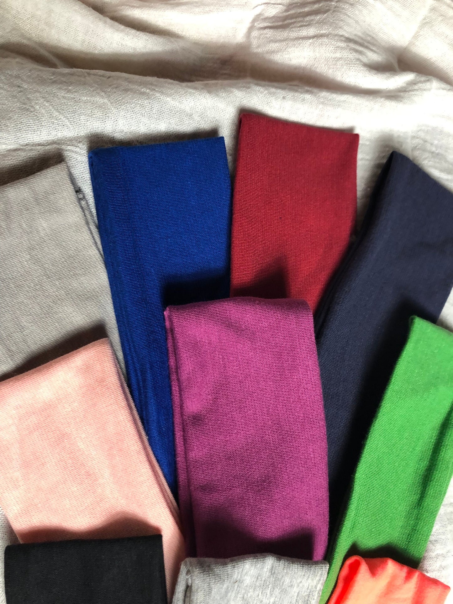 Headband with buttons, headband for ear loop masks, headbands for healthcare workers.