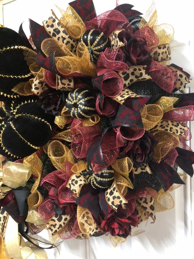 Gothic, fall wreath, goth Halloween, Halloween wreath, pumpkin wreath, velvet pumpkin wreath