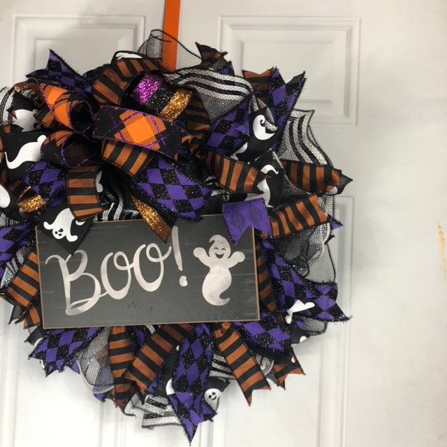 Ghost wreath, thin wreath, Halloween decor, Boo wreath, Halloween wreath, fall holiday decor