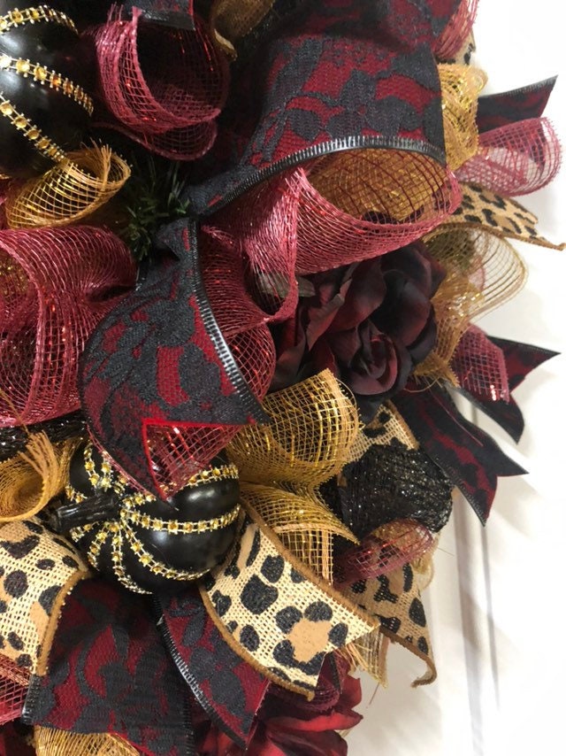 Gothic, fall wreath, goth Halloween, Halloween wreath, pumpkin wreath, velvet pumpkin wreath