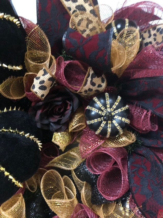 Gothic, fall wreath, goth Halloween, Halloween wreath, pumpkin wreath, velvet pumpkin wreath