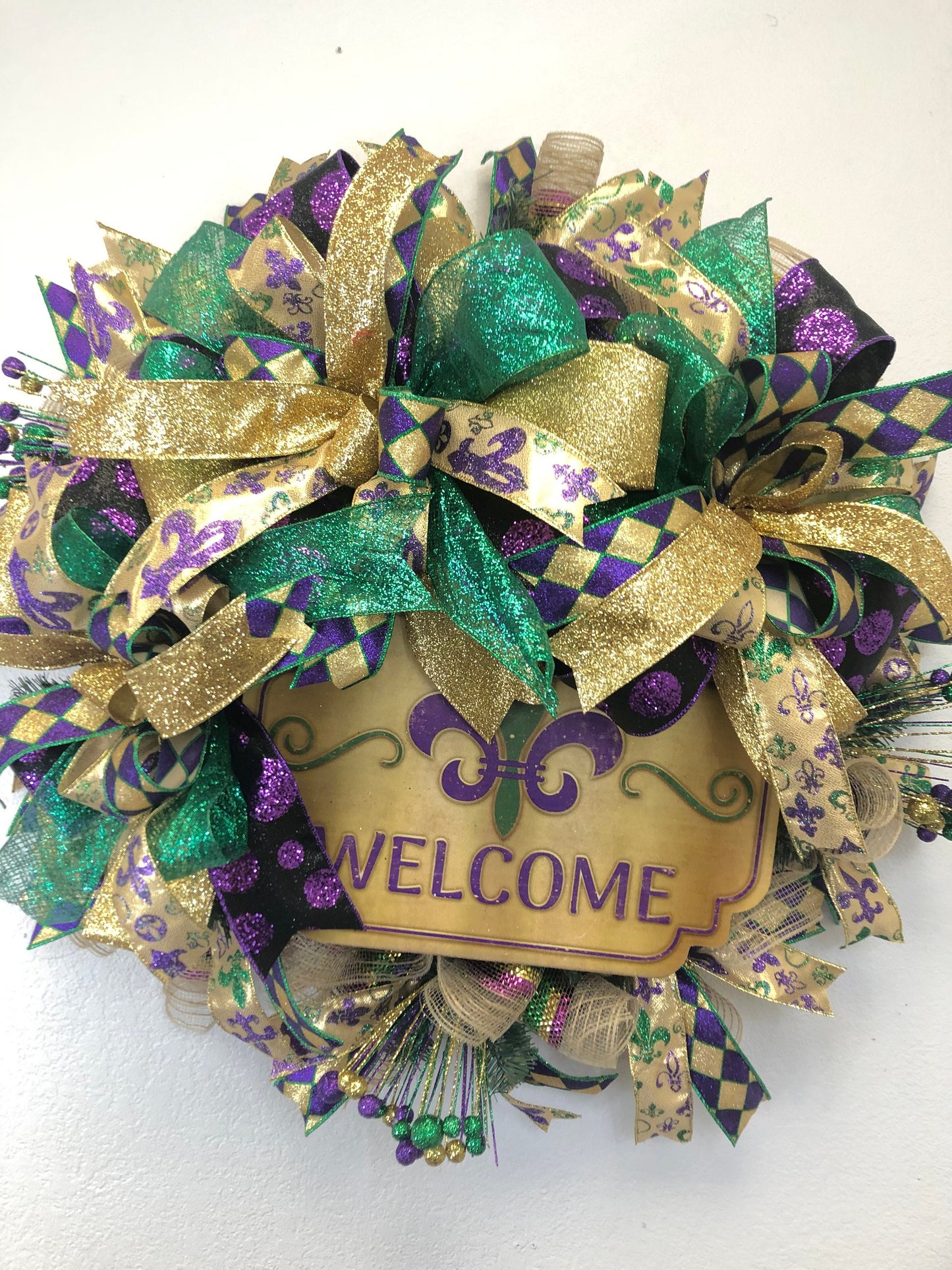 Mardi Gras, fleur de lis, New Orleans holiday, Mardi Gras wreath, front door decor, porch decor