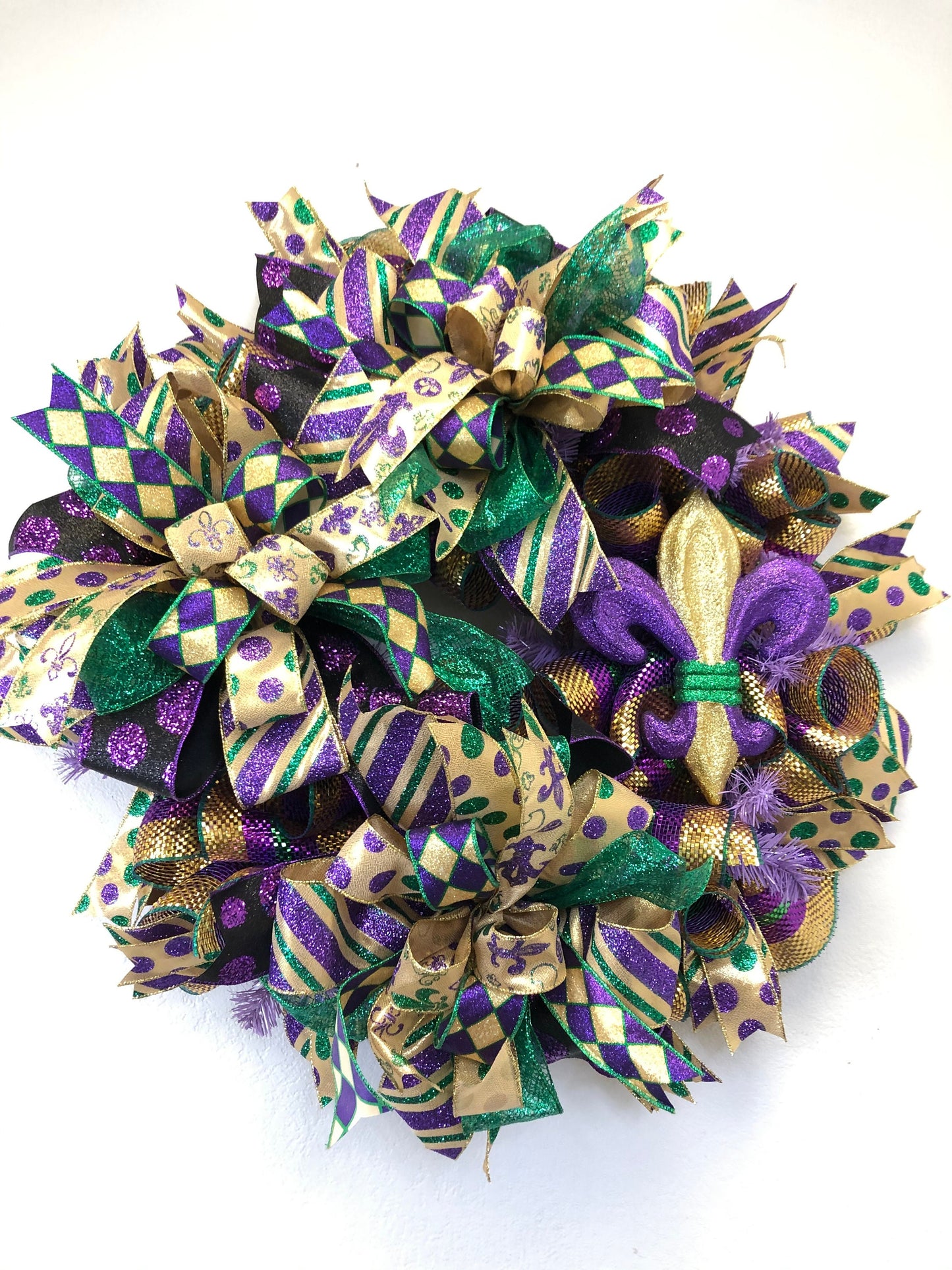 Mardi Gras, fleur de lis, New Orleans holiday, Mardi Gras wreath, front door decor, porch decor