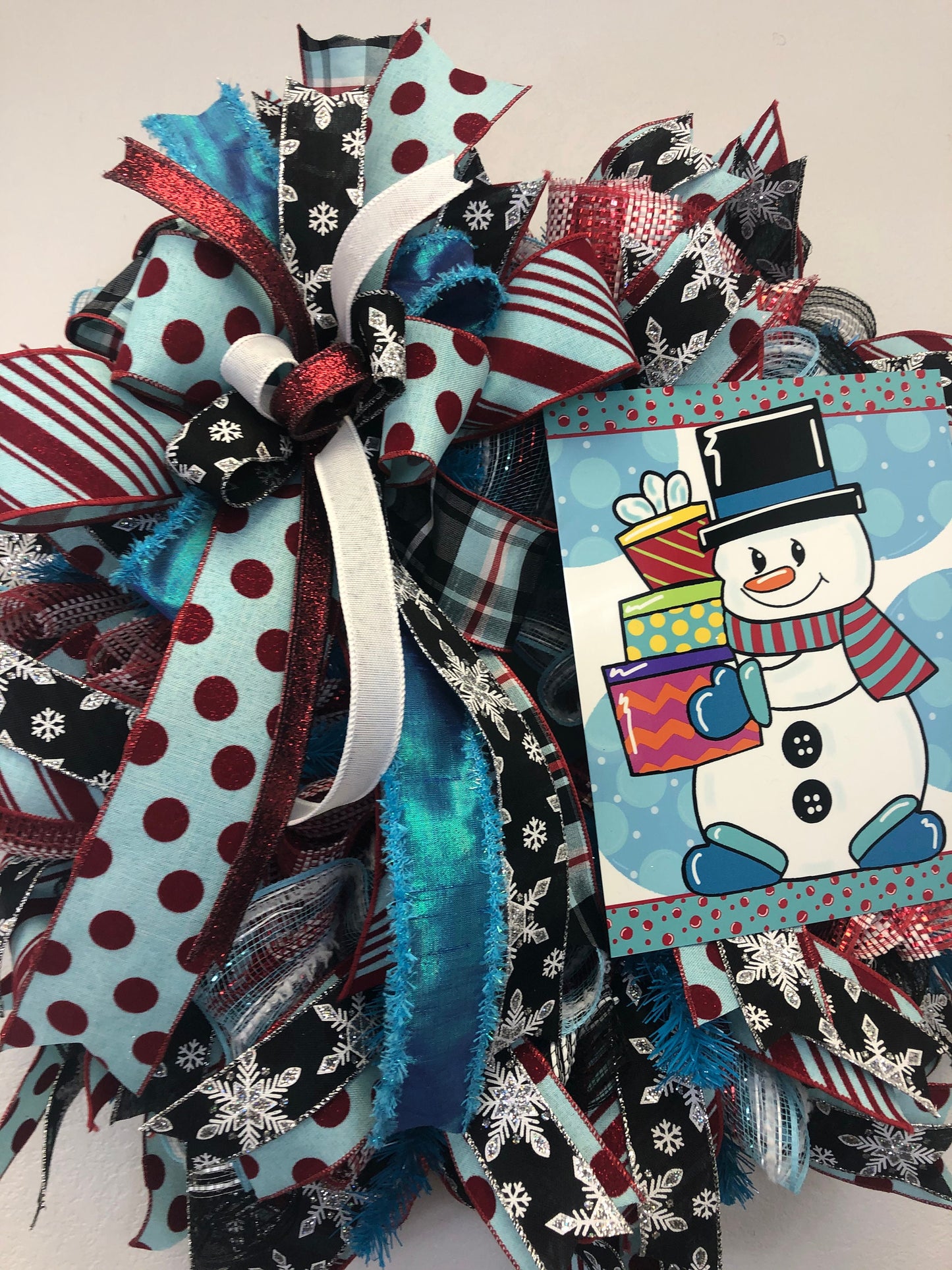 Snowman wreath, blue and red snowman decor, Christmas wreath, winter holiday decor, front door wreath, porch decor, large Christmas wreath