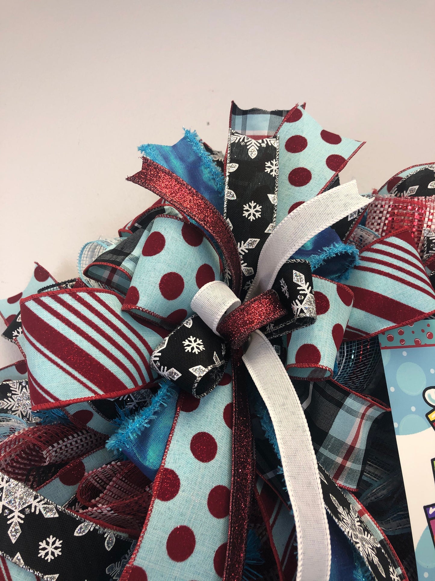 Snowman wreath, blue and red snowman decor, Christmas wreath, winter holiday decor, front door wreath, porch decor, large Christmas wreath